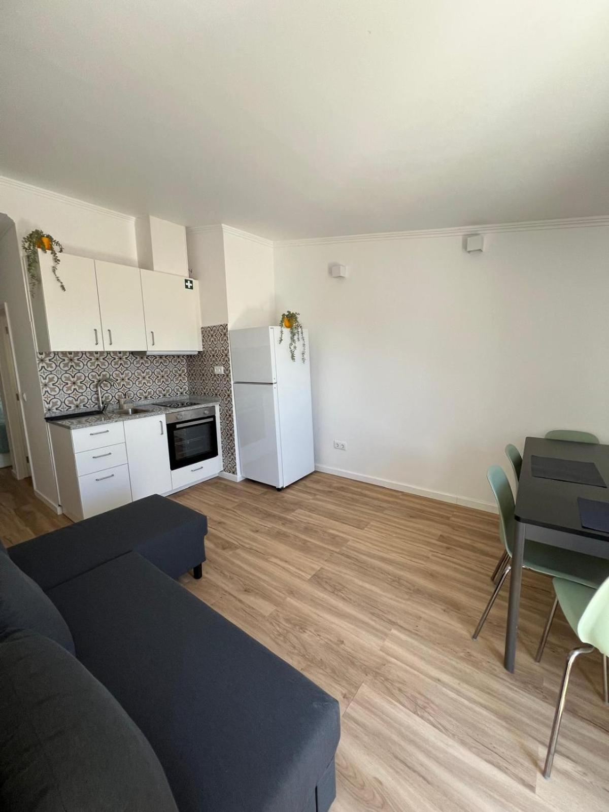 Apartment Estrela Da Mascarenhas Almada
